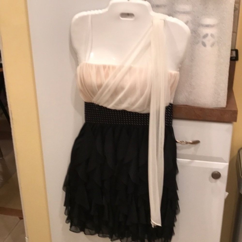 Omg!!! Stunning evening dress.